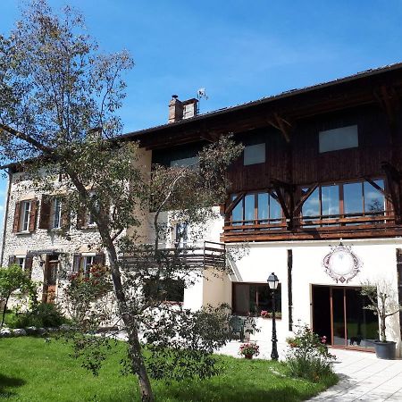 Chambres D'Hotes La Noyeraie Izeron エクステリア 写真